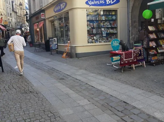 Souplex De La Rue Froide * كان