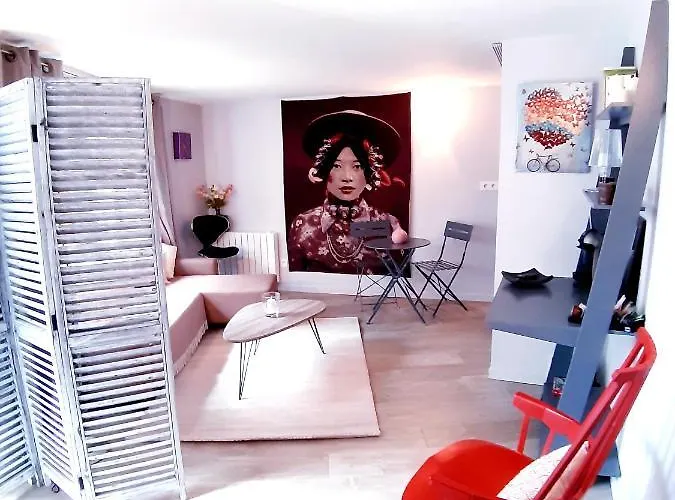 Daire Souplex De La Rue Froide Caen